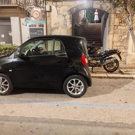 Giglio Nyaraló Modica